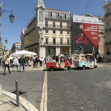 Bairro Alto Chiado Апартаменты *